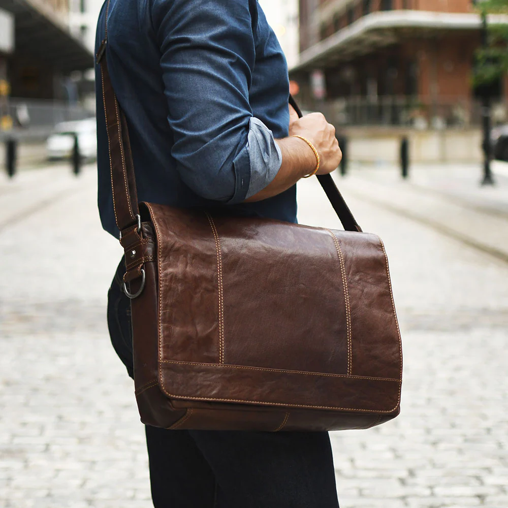 Full-Size Messenger Bag #7315 - Image 15